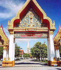 ワット・チャロン