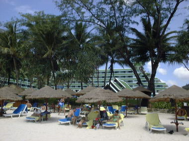 �v���C�x�[�g�E�r�[�`