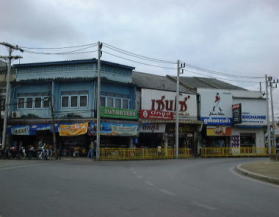 マーケット周辺