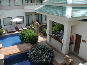 ホリディ・イン