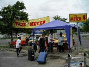 ���[�^�[�^�N�V�[