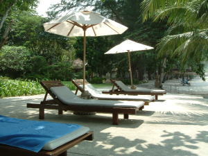 �z�e���̃r�[�`