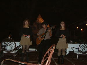 レストラン&バー