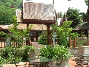 レストラン&バー