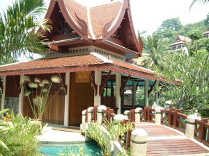 レストラン&バー