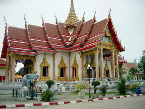 ワット・チャロン