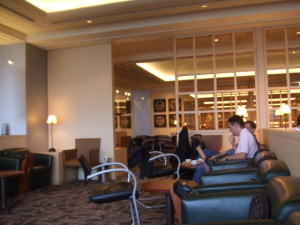 成田のラウンジ