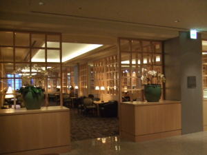 成田のラウンジ