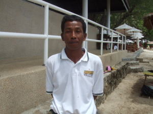 �z�e���̃X�^�b�t