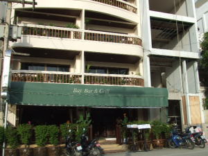 �X�����E�X�g���[�g