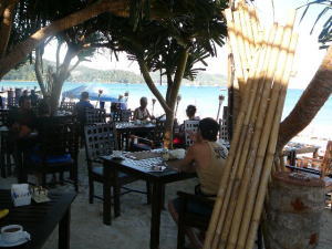 �p�g���E�x�C�K�[�f��