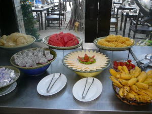 �p�g���E�x�C�K�[�f��